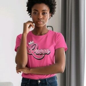 Women's Short Sleeve HOT PINK Graphic Ladies Tee QUEEN T-Shirt (Small & Med) NEW
